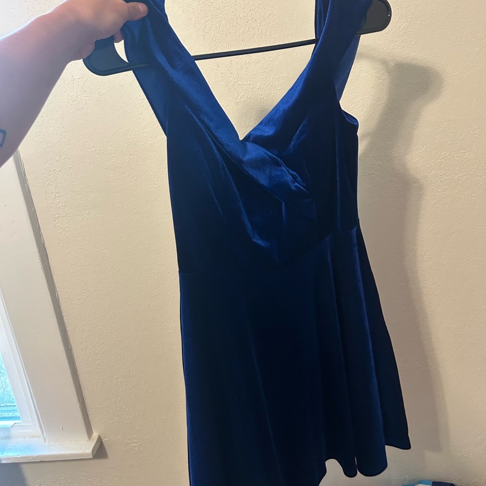 Elegant Blue Sleeveless Dress